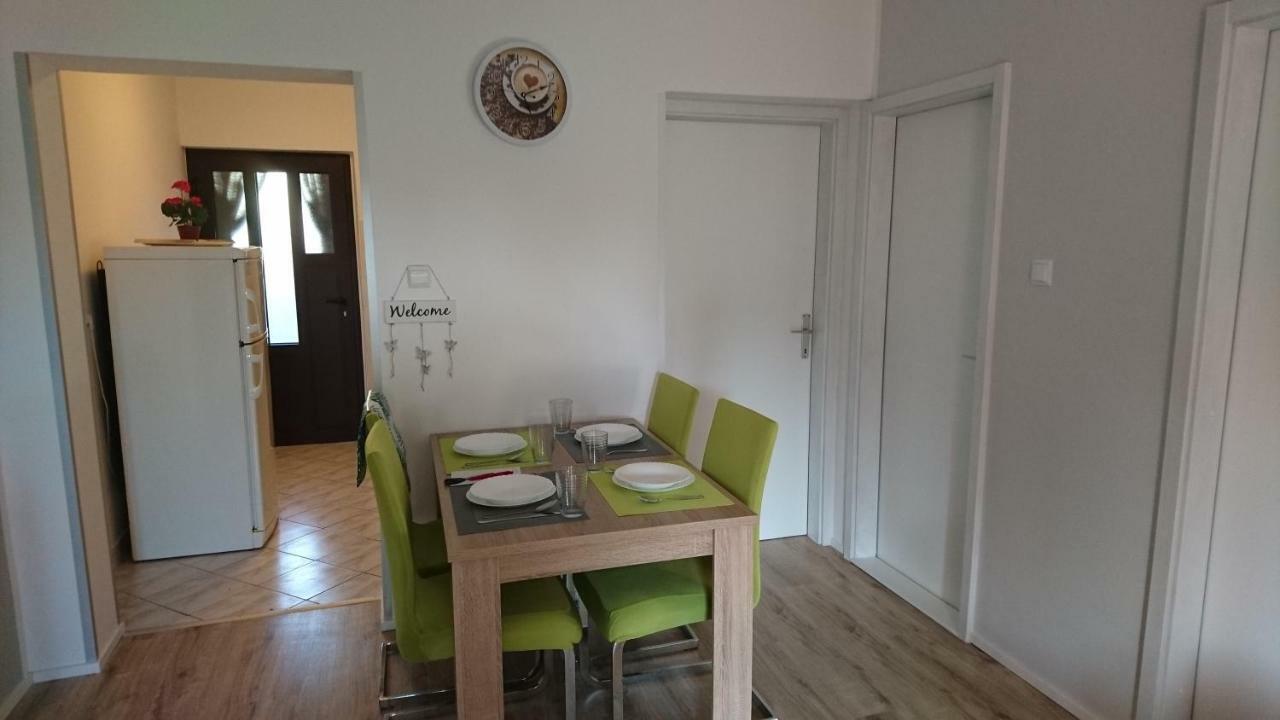 Apartamento Ela Cres Exterior foto