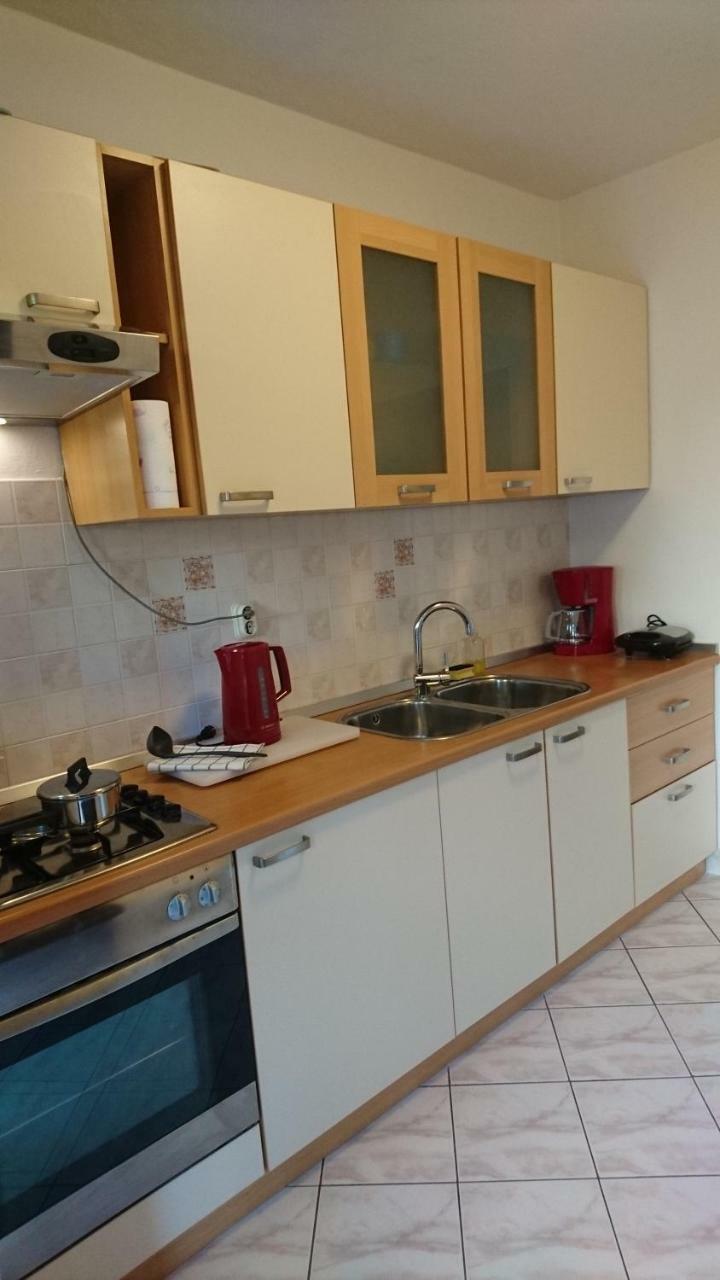 Apartamento Ela Cres Exterior foto